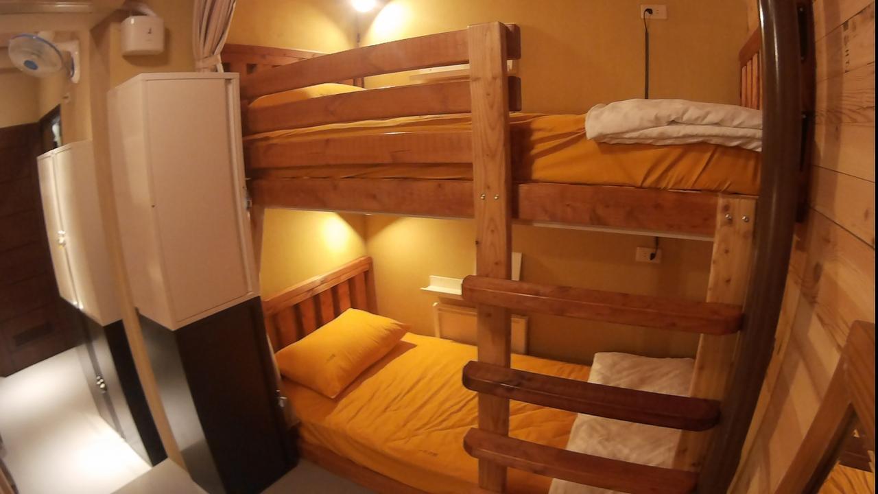 On Board Hostel Manzhou Exterior photo